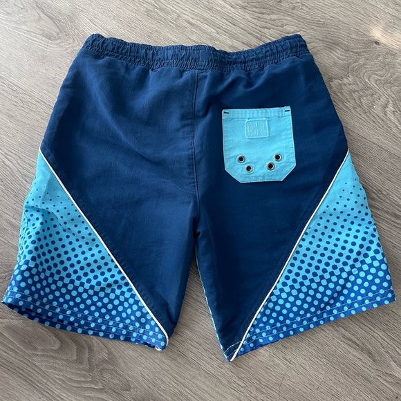 Y2K SpongeBob SquarePants swim trunks - Picture 2 of 4